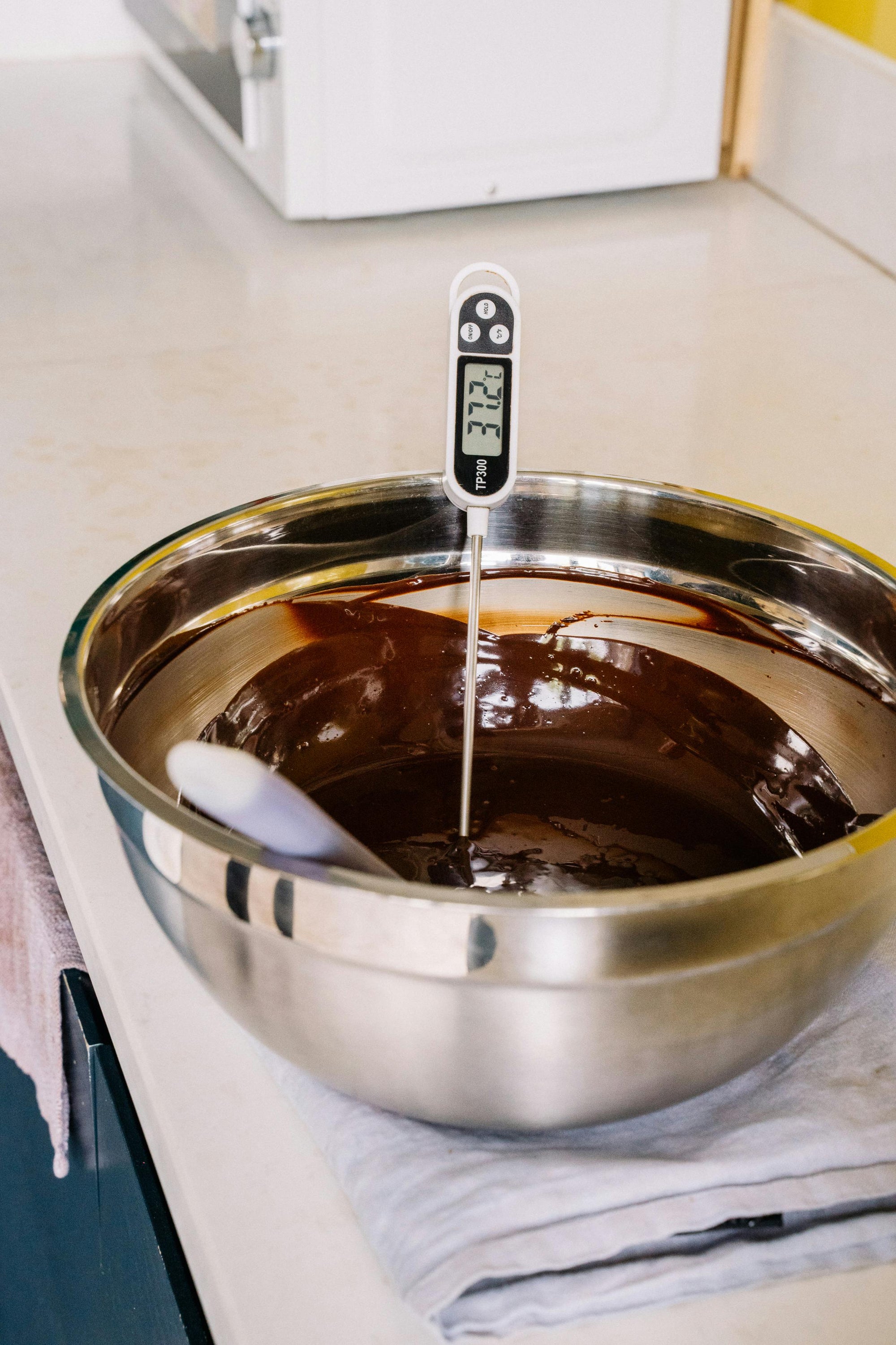 tempering chocolate with Mulu Partners